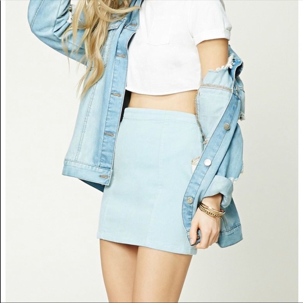 NWOT FOREVER21 Baby blue corduroy miniskirt